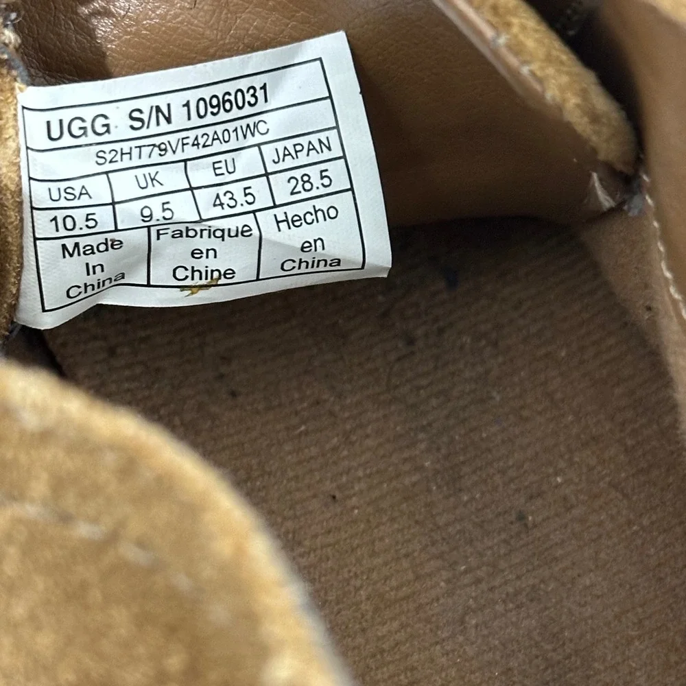 UGG Freamon Chukka Boots Mens 10.5 Brown Suede Lace Up Lightweight Shoes